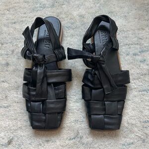 Hereu Bena Interwoven Knotted T Bar Sandals Black Leather 38 US 7.5 Lambskin